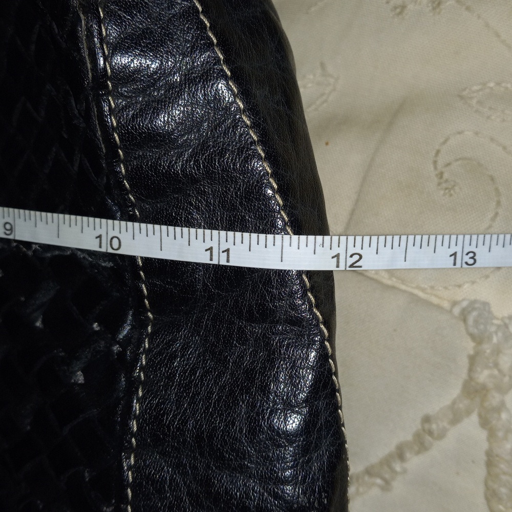 Leather Black Pebbled Weaved Shoulder Bag Purse - Picture 11 of 16